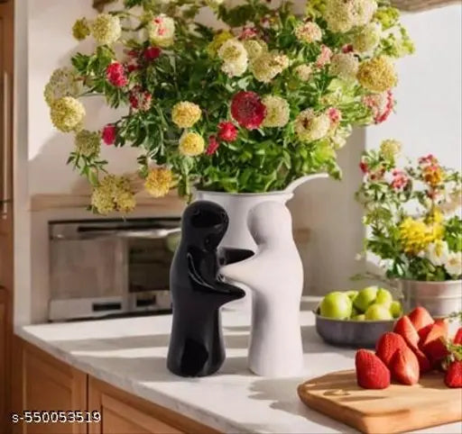Elegant salt pepper couple design close up